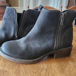 Ankle boots